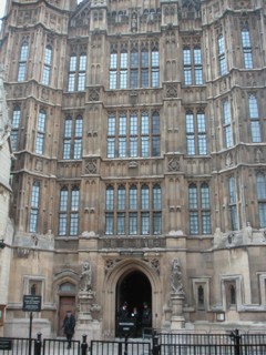 Палаты парламента