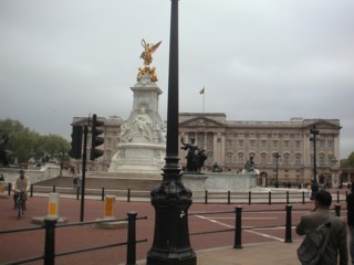 Букингемский дворец