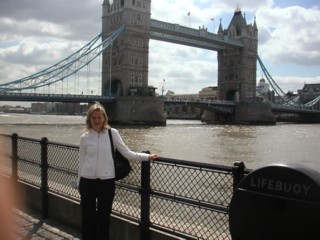 Перед Тауэрским мостом