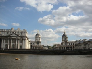 К сожалению, я не знаю, что это за здание, где-то в районе Гринвича